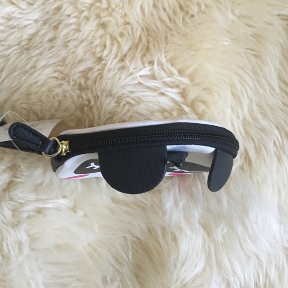 Betsey Johnson Wristlet Purse/Bag - Picture 4 of 6